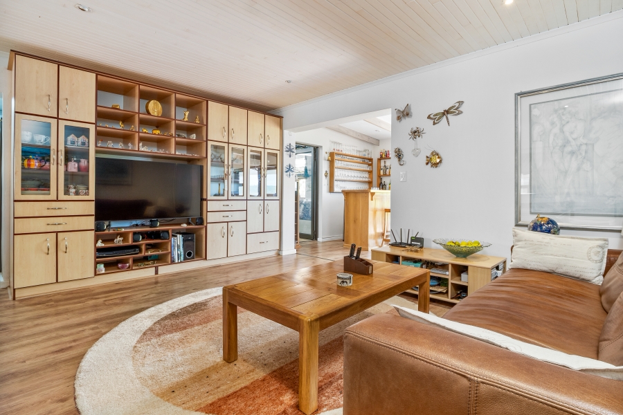 3 Bedroom Property for Sale in Brenton On Lake Western Cape